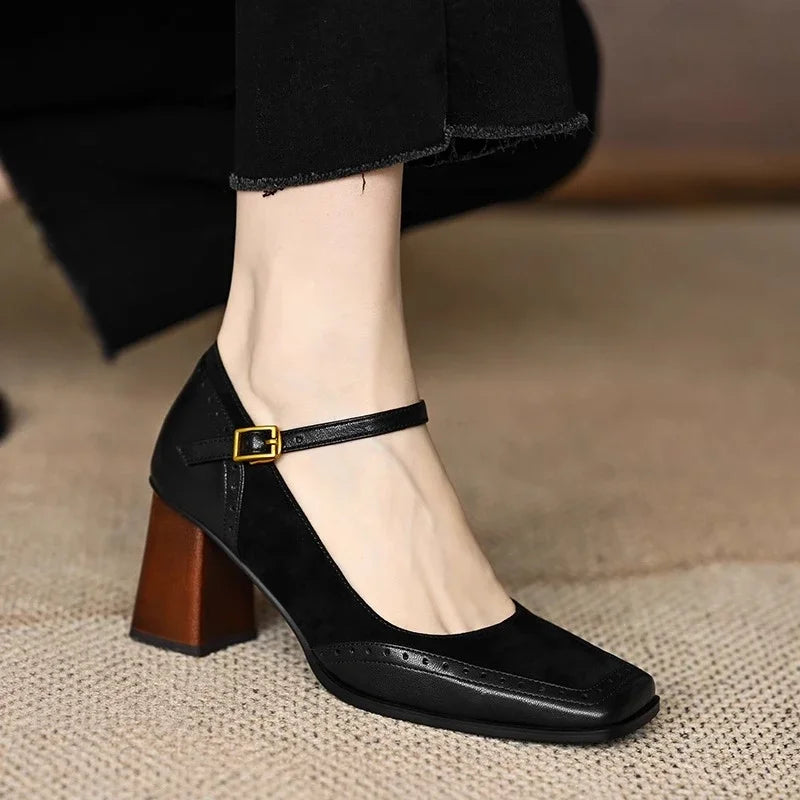 Eleganckie Szpilki w Kolorze Ziemi