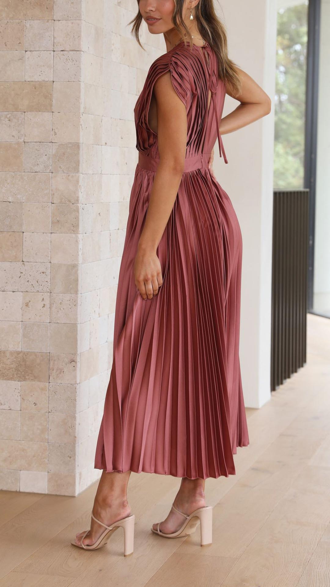 Halina - Lekka i Elegancka Sukienka